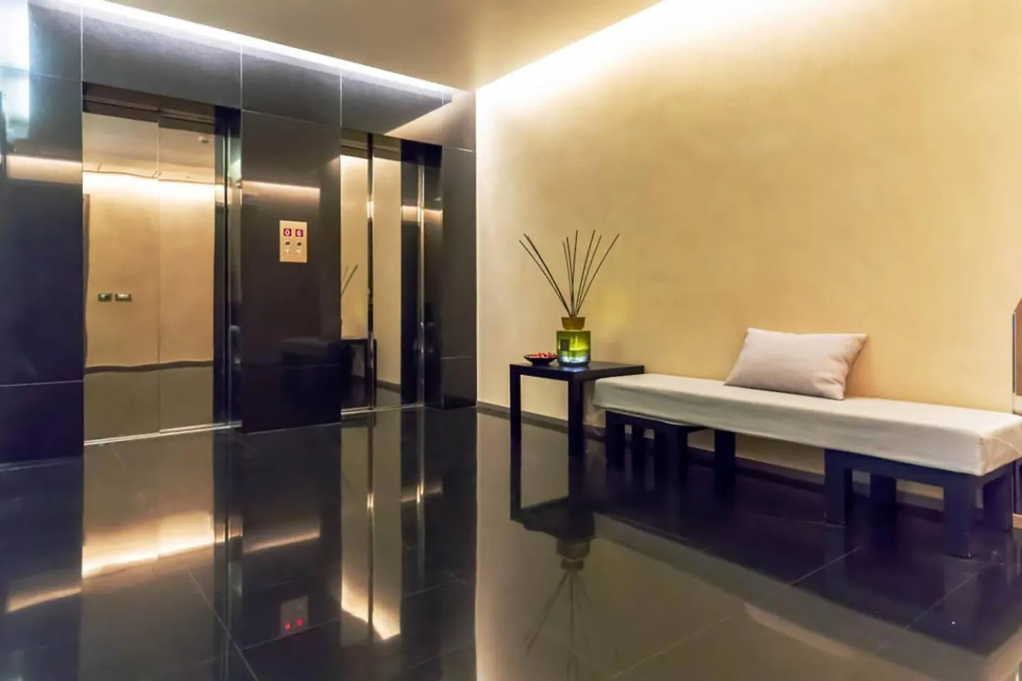 Design Luxury Suite Milan Duomo 0*,  إيطاليا