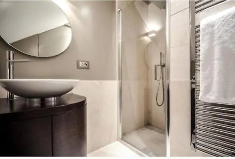Design Luxury Suite Milan Duomo 0*,